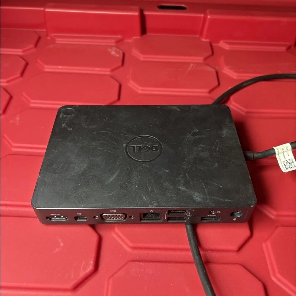 DELL WD15 K17A 05FDDV USB-C Docking Station K17A001 HDMI -NO POWER ADAPTER